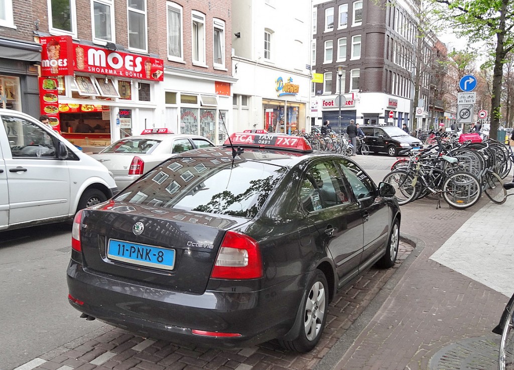 تاکسی در امستردام