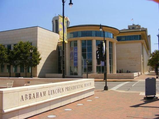 موزه و کتابخانه آبراهام لینکلن