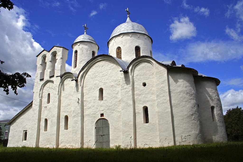 کلیسای تزیینی در پسکوف