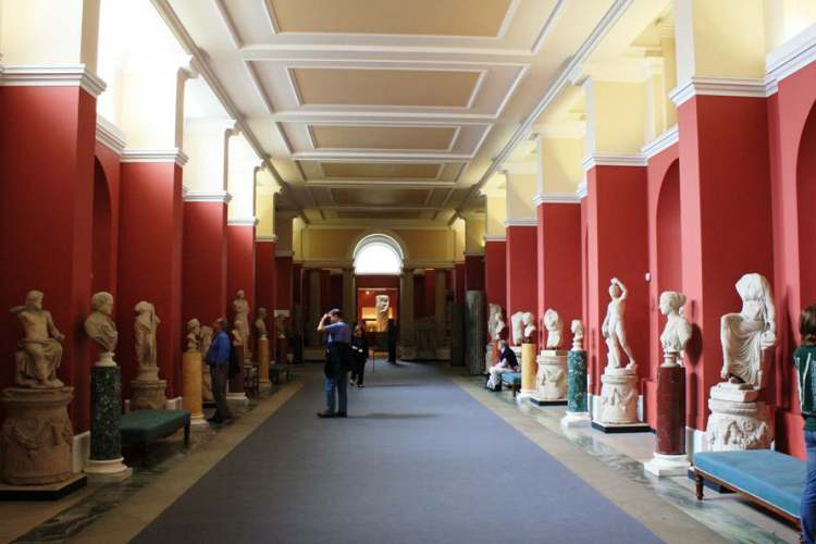 موزه اشمولین