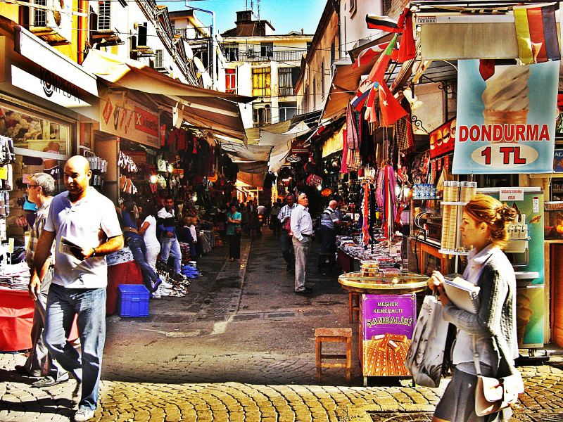 بازار کمرالتی ازمیر ترکیه