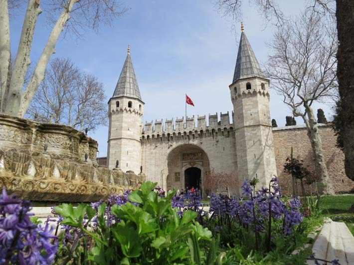 کاخ توپ‌قاپی استانبول