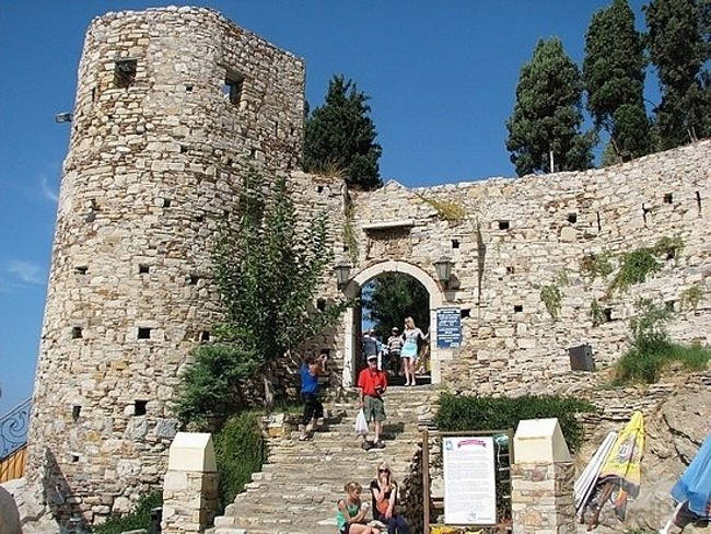 قلعه کوش آداسی